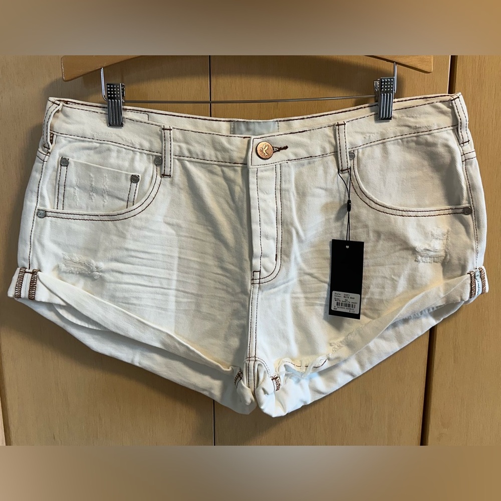One Teaspoon White Bandits Rolled Hem Shorts - NWT